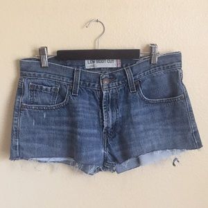 Vintage Levi’s shorts